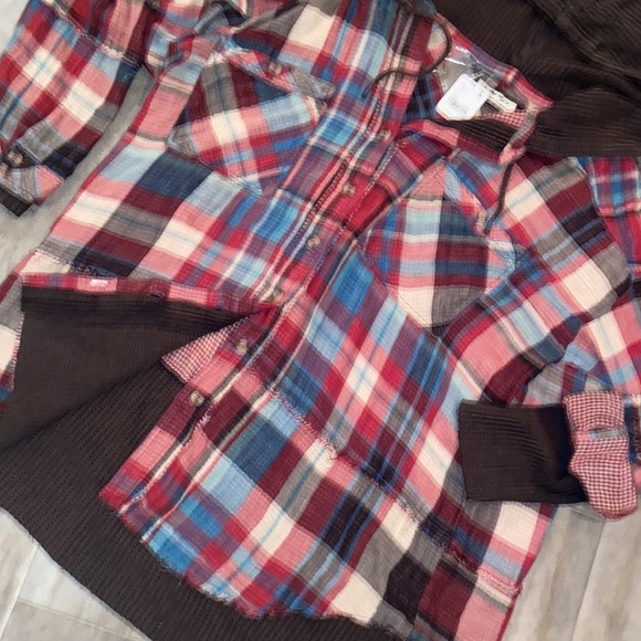 COPY - FREE PEOPLE BUTTON DOWN RESTOCK - Picture 2 of 13